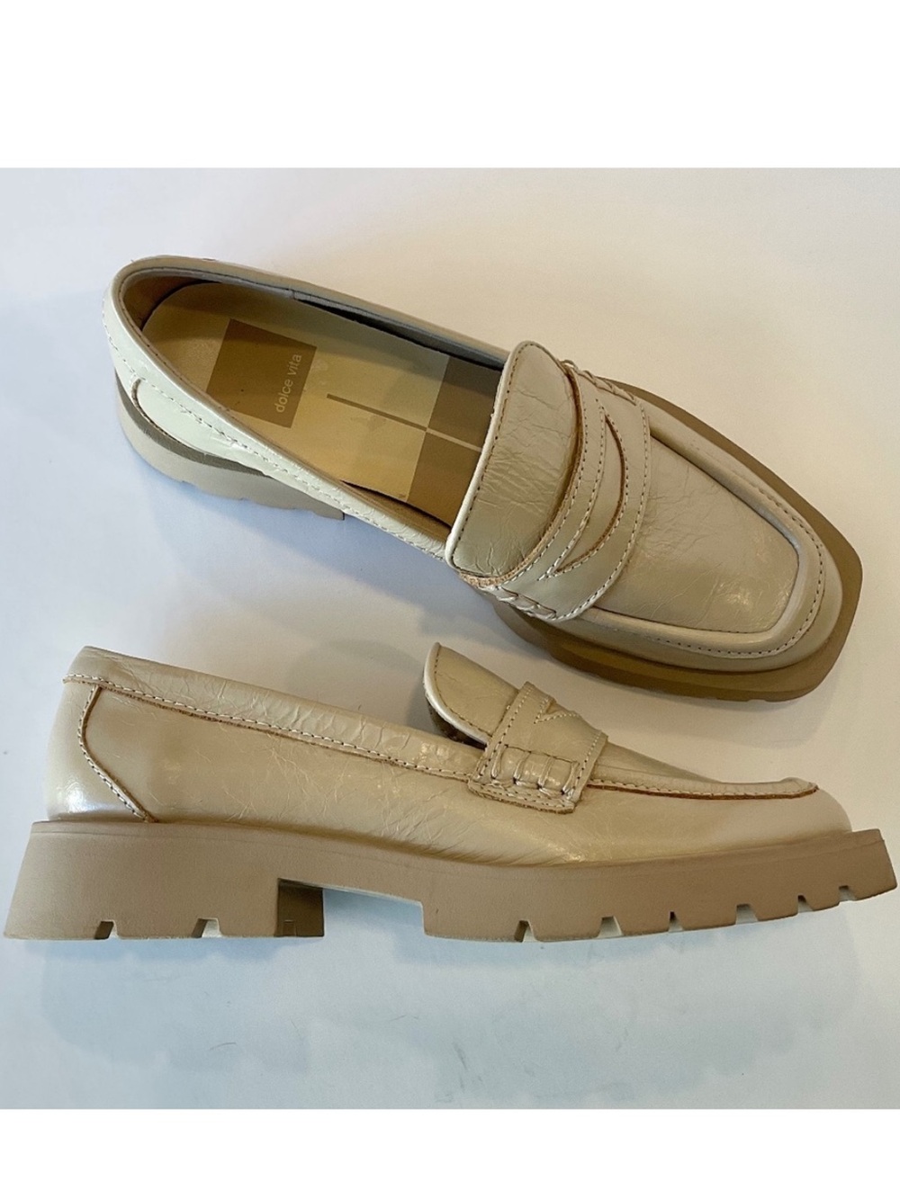 DOLCE VITA Elias Lug Sole Loafer Crinkle Patent Leather Size 6.5 NWOT